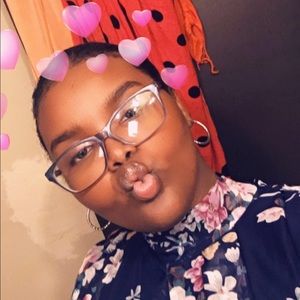 Meet your Posher, Amuuni